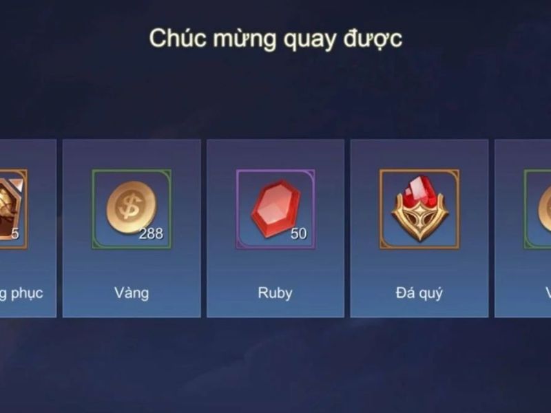 Dùng Ruby quay thưởng là một trong những cách gián tiếp giúp người chơi sở hữu vật phẩm đắt giá mà không cần dùng Quân Huy.