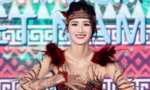 Ý Nhi khoe vẻ đẹp rạng rỡ trong trang phục dân tộc
